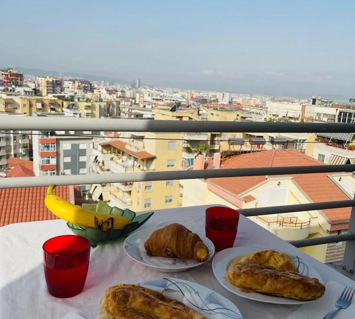 Tirana'S Elevated Apartment  Tirana
